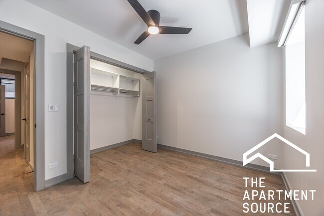 Building Photo - 1333 W Estes Ave
