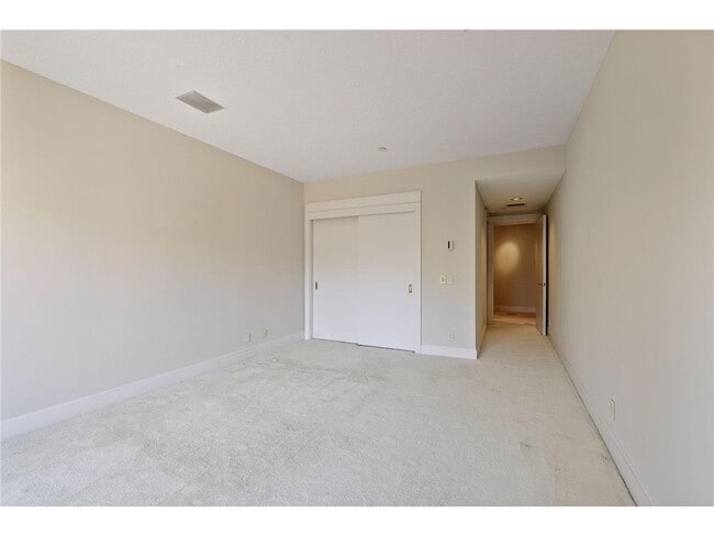 Building Photo - 1830 Eagle Ridge Dr