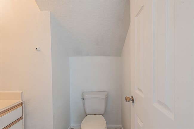 Building Photo - 19507 Narcissus Brook Ln