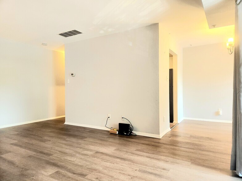 Building Photo - 7909 Badenloch Way