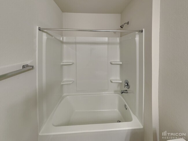 Building Photo - 15569 Taylorcrest Dr
