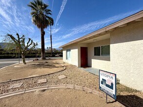 Building Photo - AVAILABLE NOW!! 2 Bedroom 1 Bathroom Apartment in Palm Desert!