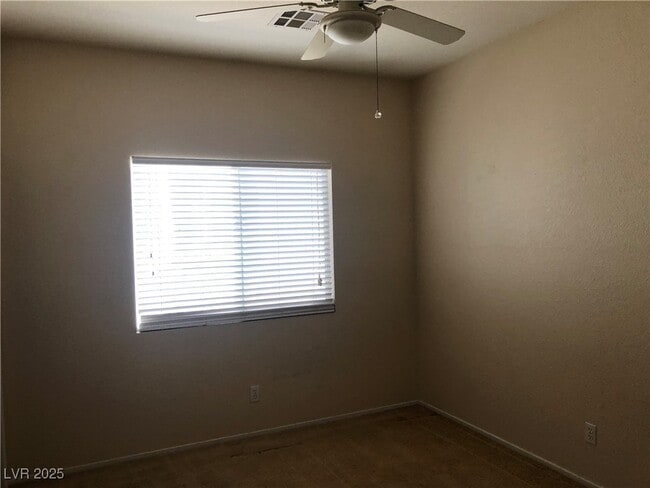 Building Photo - 1012 Royal Birch Ln