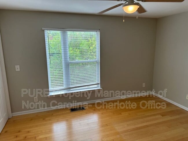 Building Photo - 3911 Picasso Court