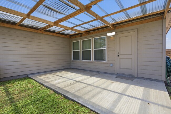 Building Photo - 1222 Rd 5102