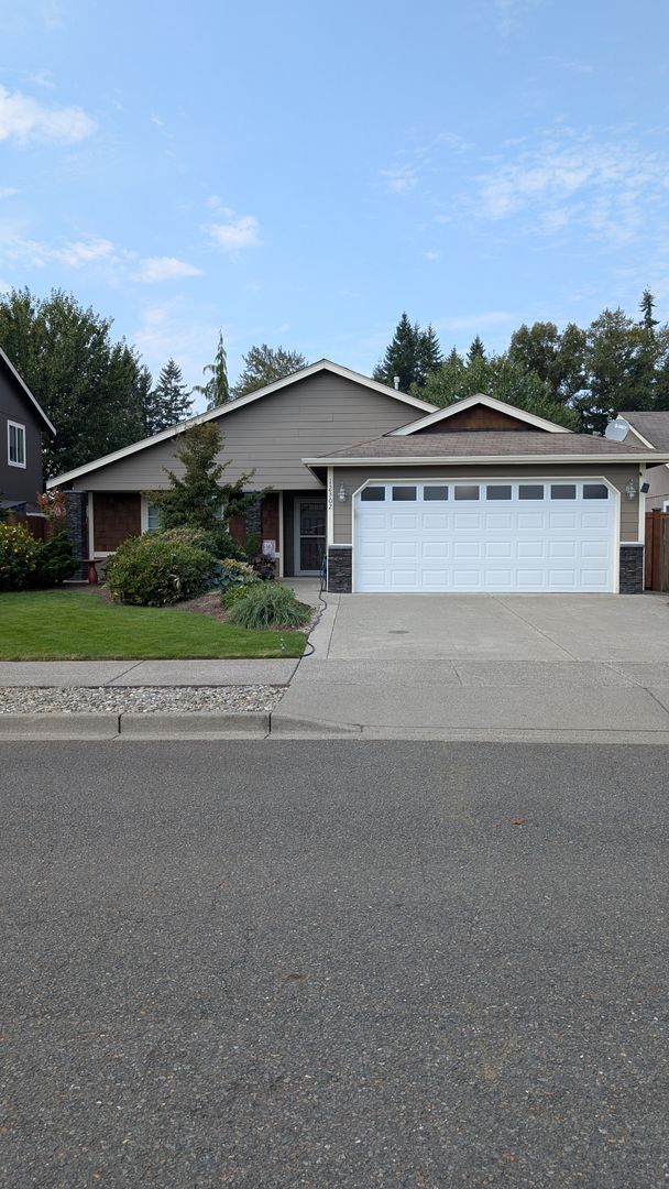 Primary Photo - Marysville 3 bedroom Rambler