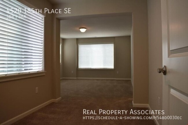 Building Photo - 4520 185th Pl SE