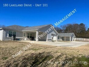 Building Photo - 180 Lakeland Dr