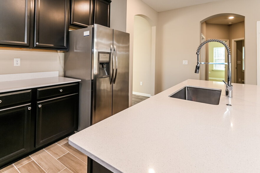 Building Photo - 6835 Longleaf Branch Dr