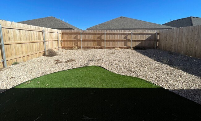 Building Photo - 2106 N Avenue K