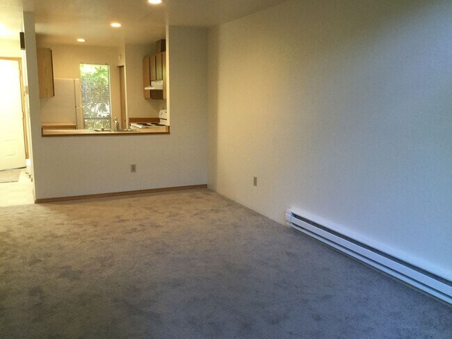 Building Photo - Charming 1-Bedroom Townhome in Hazel Grove...