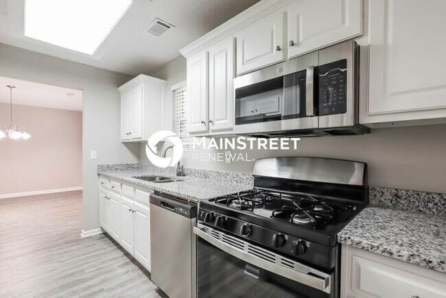 Building Photo - 3 Bedroom Pet-Friendly Home in Winder, GA with Main Street Renewal