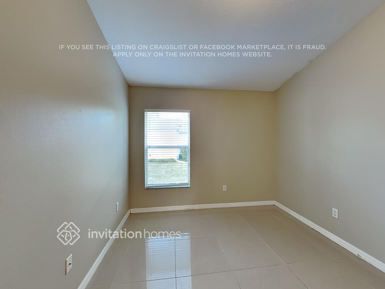 Building Photo - 2335 Roanoke Springs Dr