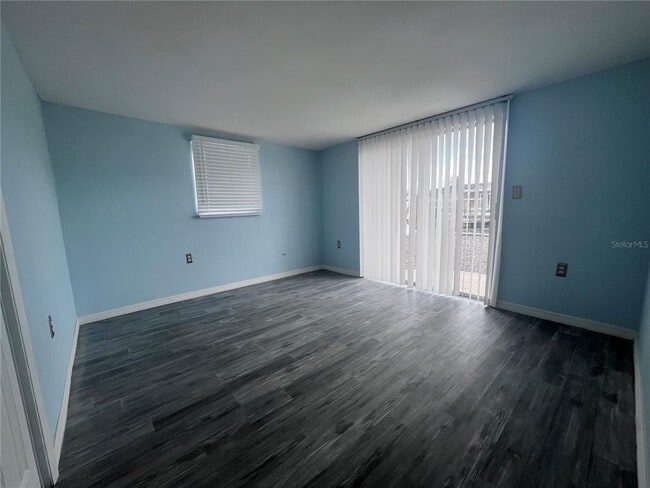 Building Photo - 13632 Stacey Dr