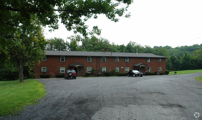 Building Photo - Meadow Wood Apartments