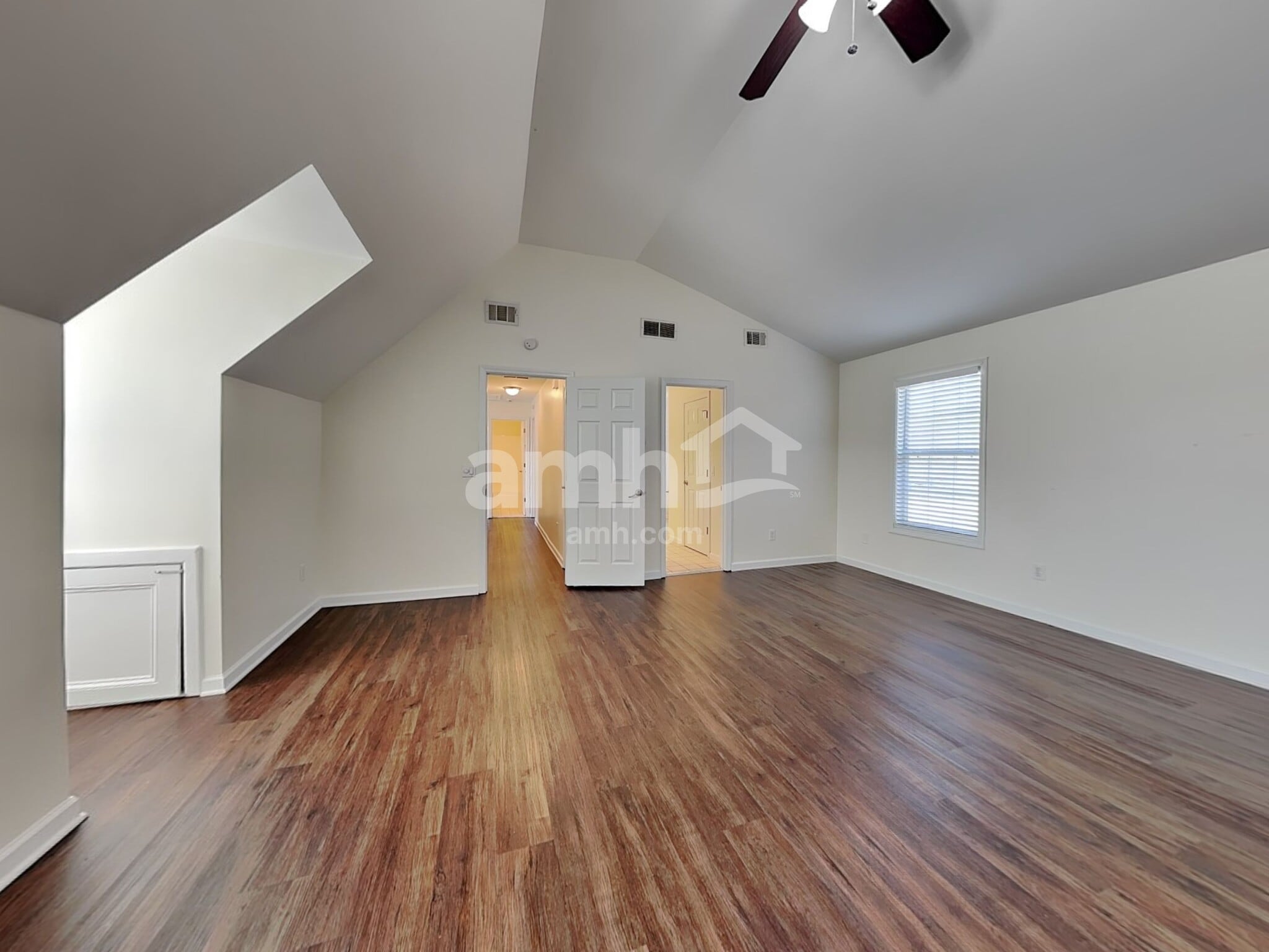 Building Photo - 10087 Harmon Springs Dr