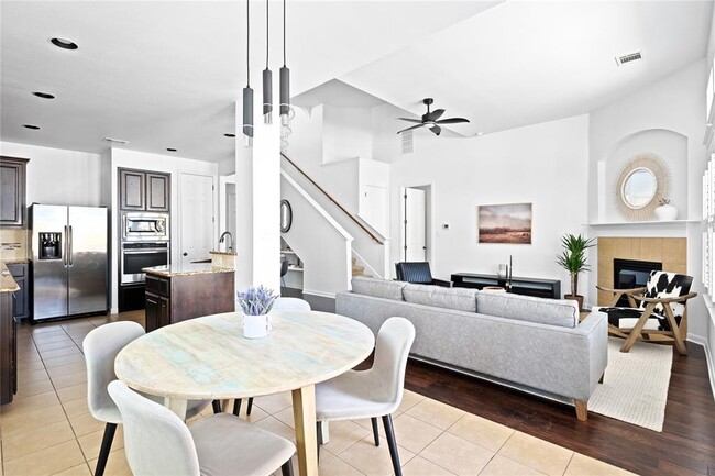 Building Photo - 6820 Barstow Ct