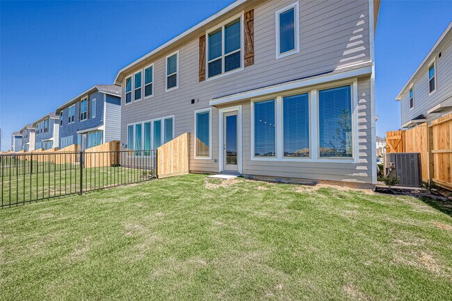 Building Photo - 5554 Amber Brook Ln