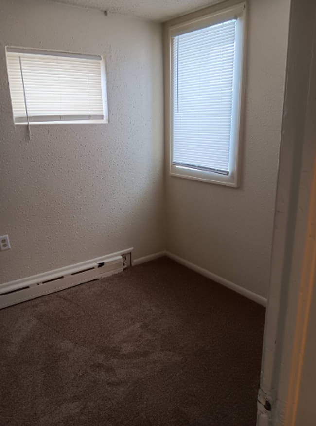 Building Photo - 38 Manitoba Ave