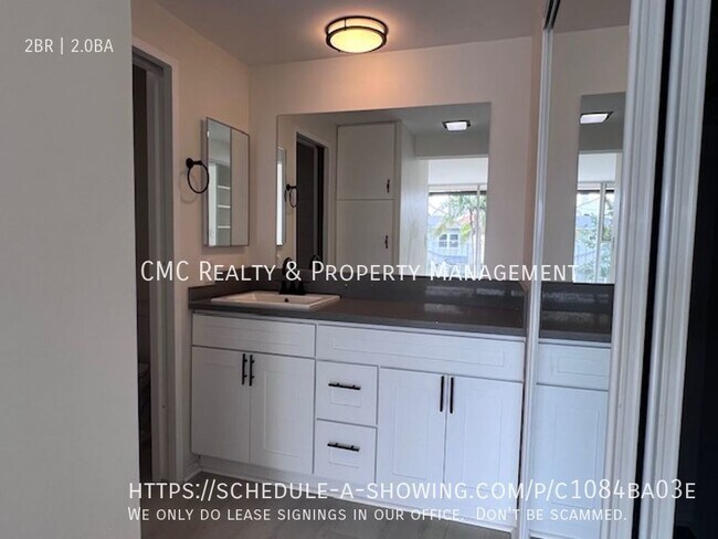 Building Photo - 5400 E The Toledo