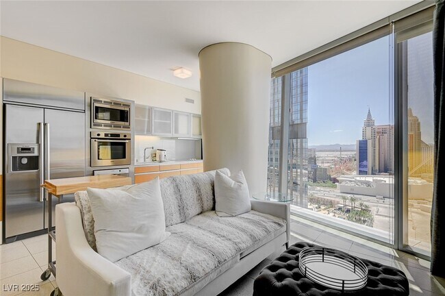 Building Photo - 3726 S Las Vegas Blvd
