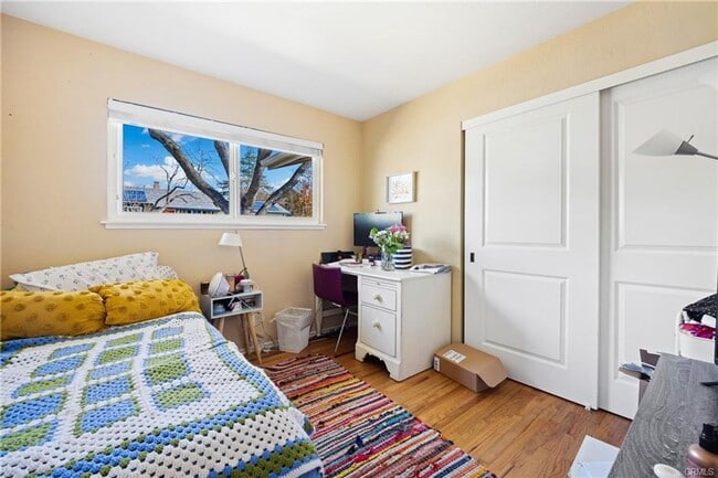 Building Photo - Updated 4bd/3ba House Right Off of Highland Dr