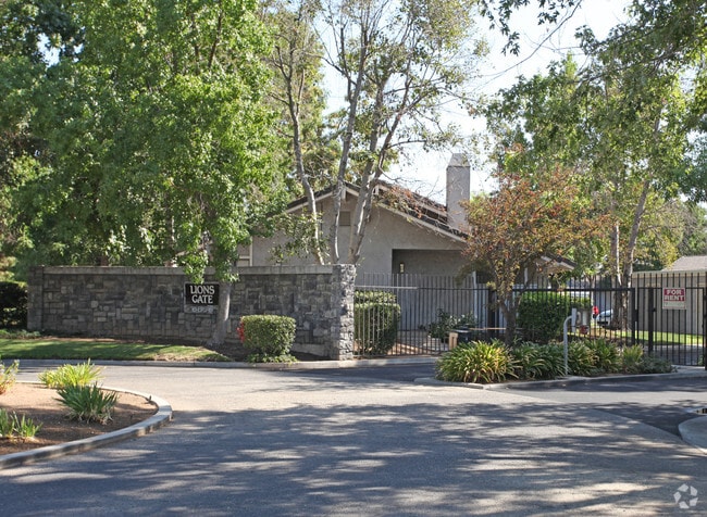 Primary Photo - Lions Gate Apartments
