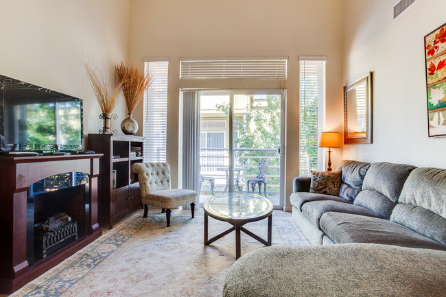 living room - 1100 N Anchor Way