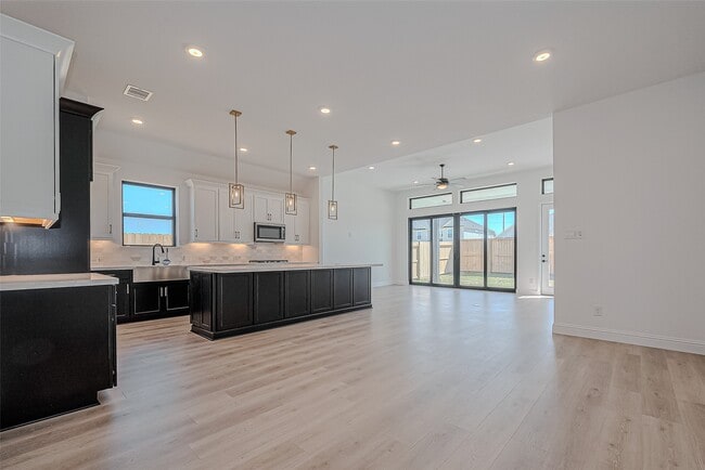 Building Photo - 2315 Red Chip Ln