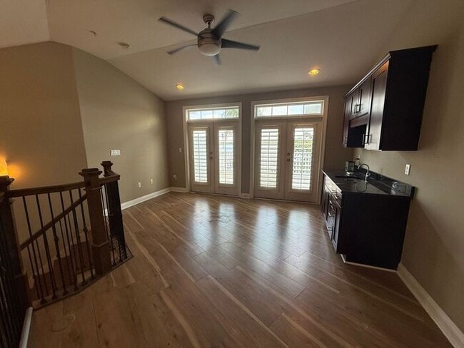 Building Photo - Navarre - Hidden Bay Village - 3 bedroom, 3 bathroom - Waterfront Townhome