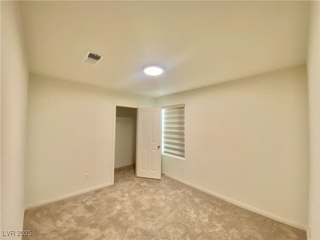 Building Photo - 5706 Holbeche St