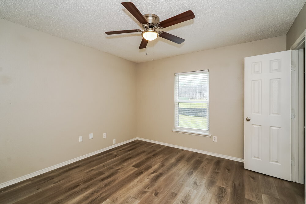 Building Photo - 556 Blue Haze Dr