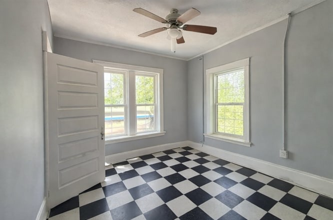 Building Photo - 2394 W 3rd St