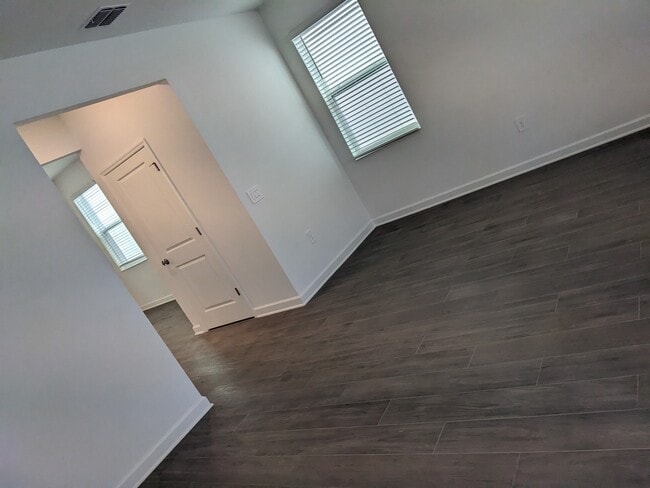 Building Photo - 11716 Language Wy