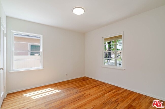 Building Photo - 4950 Newcastle Ave