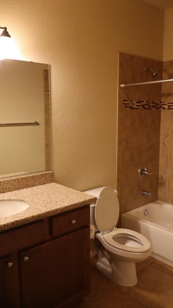 Building Photo - 4 Bedroom