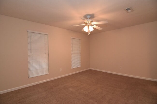 Building Photo - Evans 3 Bed/2 Bath w/ Garage & Huge Fenced Yard