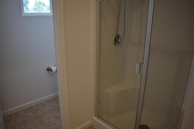 Building Photo - 1441 Bianchi Ln