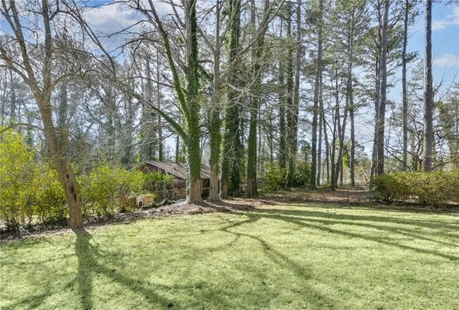 Building Photo - 1963 Shepherd Cir SW