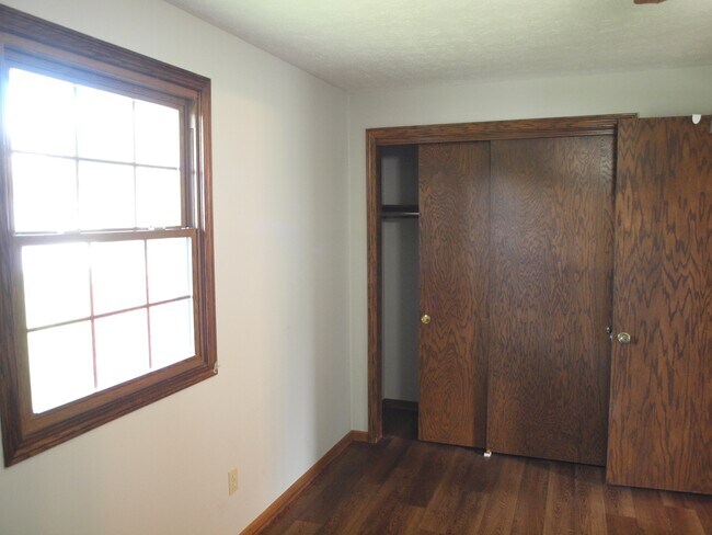 Building Photo - 607 Cheyenne Cir