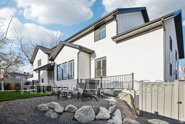 Building Photo - 52 N 400 W