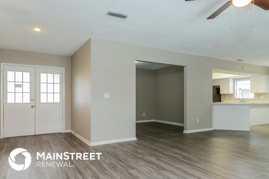 Building Photo - 528 Wynnwood Dr