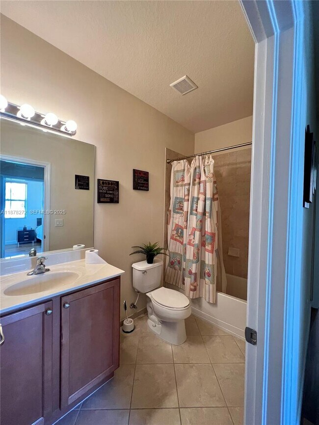 Building Photo - 11389 NW 87th Ln