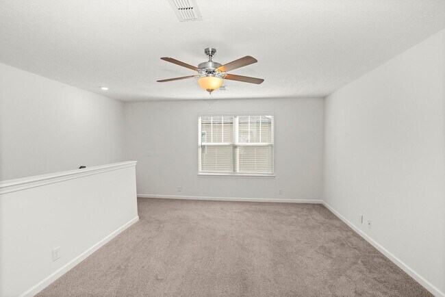Building Photo - 1832 Charismatic Pl