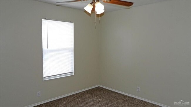 Building Photo - 14 19th St