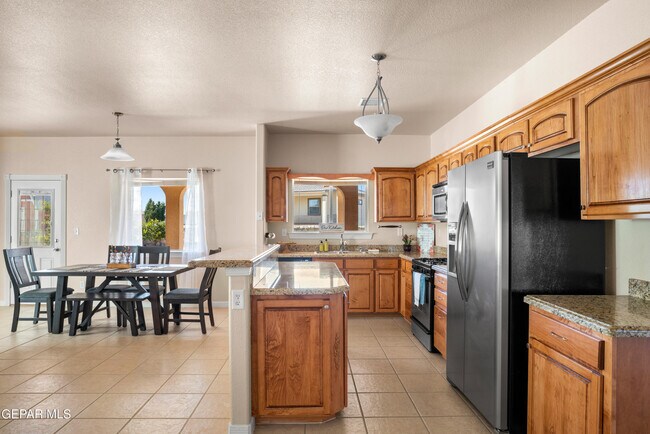 Building Photo - 3309 Tierra Angel Dr