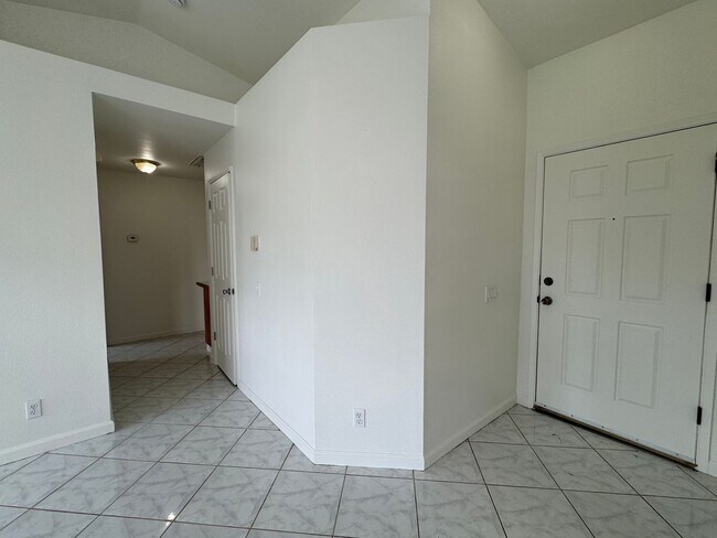 Building Photo - Three Bed, Two Bath Home with Two Car Garage