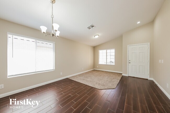 Building Photo - 4146 W Columbine Dr
