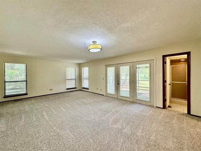 Building Photo - 428 Sundance Ln