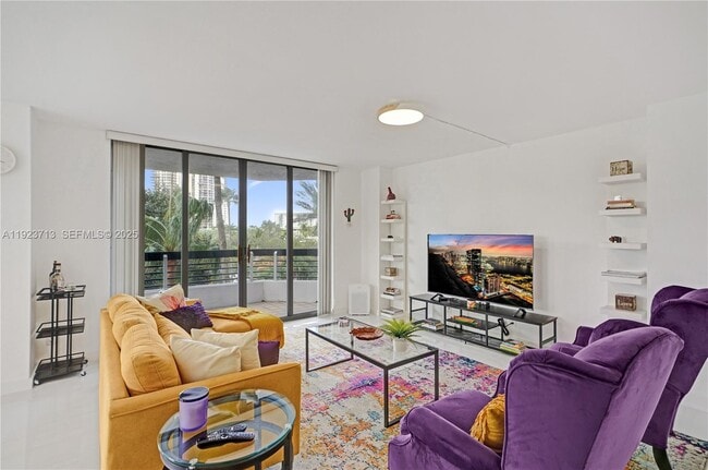 Building Photo - 3600 Mystic Pointe Dr